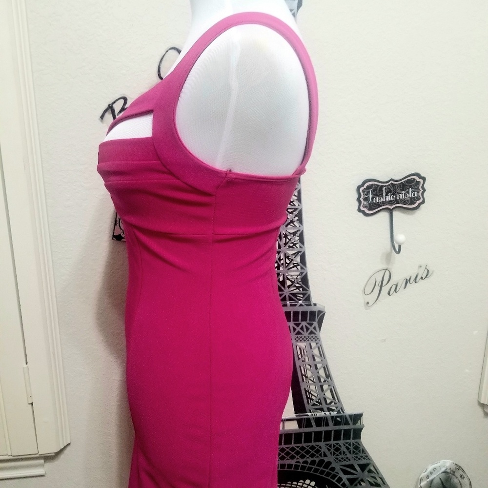 Y2K Fusia body fitted mini by Jeanette Fashion - Picture 7 of 8